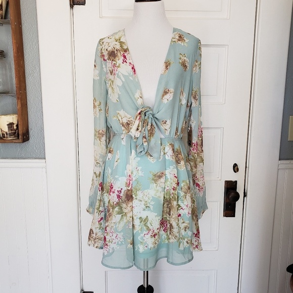 COTTON CANDY Tie Front Blue Floral Dress Size Large - Picture 2 of 7